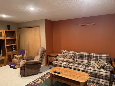1129 164th Street Castalia IA 52133