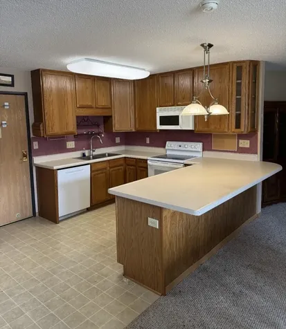 520 S 1st Avenue New Hampton IA 50659