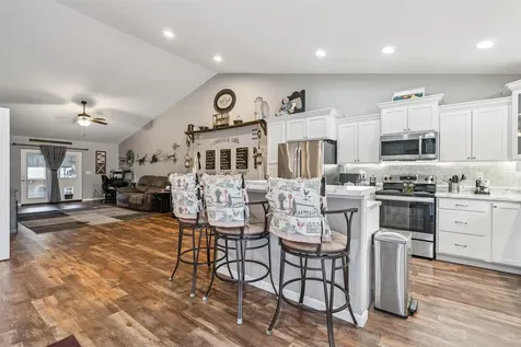 724 Grindstone Circle Waterloo IA 50702