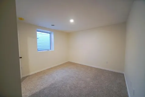 204 E Lillian Avenue Conrad IA 50621