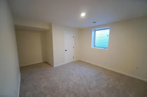 204 E Lillian Avenue Conrad IA 50621
