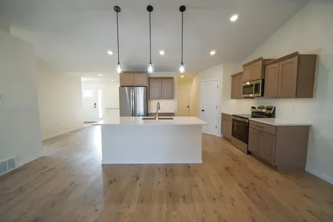 204 E Lillian Avenue Conrad IA 50621