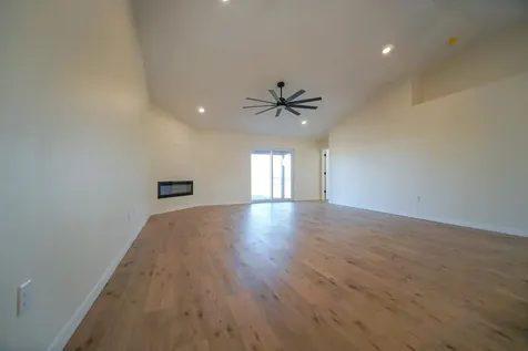 204 E Lillian Avenue Conrad IA 50621