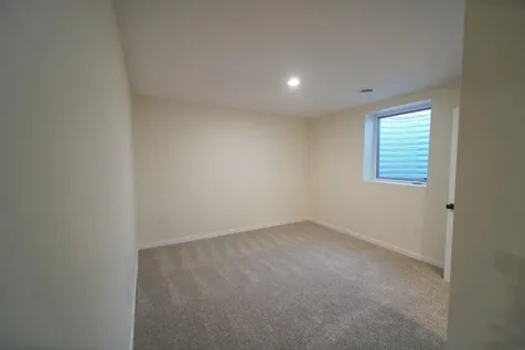 202 E Lillian Avenue Conrad IA 50621