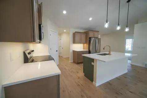202 E Lillian Avenue Conrad IA 50621