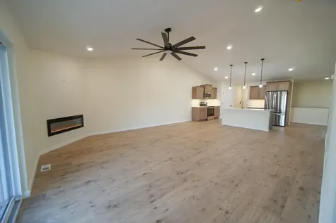 202 E Lillian Avenue Conrad IA 50621