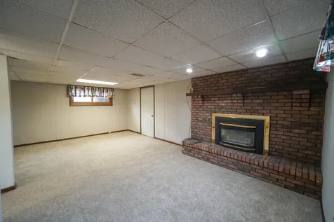 230 Law Avenue Iowa Falls IA 50126