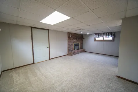 230 Law Avenue Iowa Falls IA 50126