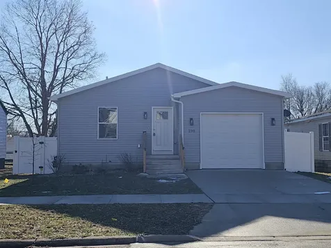 230 Gable Street Waterloo IA 50703