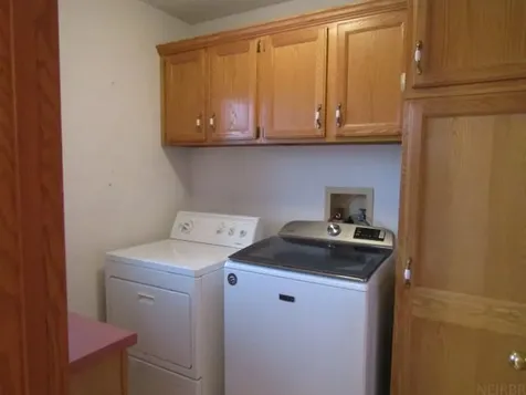607 West View Drive Guttenberg IA 52052