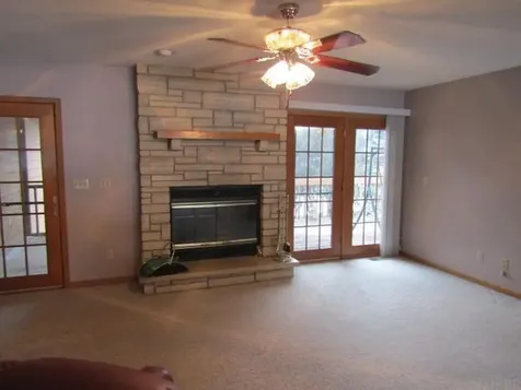 607 West View Drive Guttenberg IA 52052