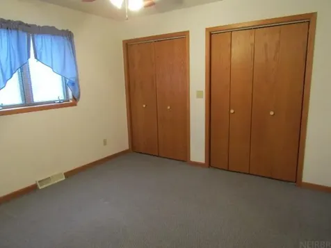 607 West View Drive Guttenberg IA 52052