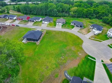 4208 James Drive Cedar Falls IA 50613