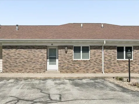 427 SW 8th Avenue Waverly IA 50677