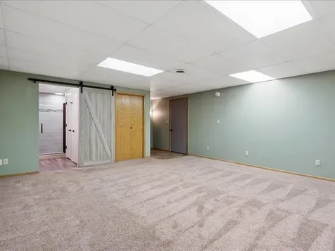 427 SW 8th Avenue Waverly IA 50677