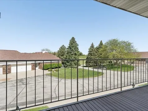 427 SW 8th Avenue Waverly IA 50677