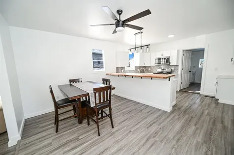 120 Prospect Street Manchester IA 52057