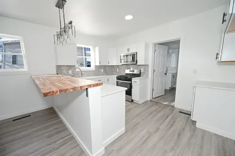 120 Prospect Street Manchester IA 52057