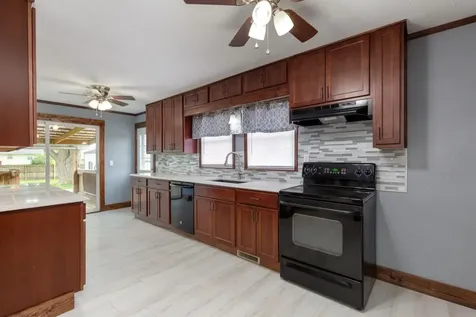 1245 Hawley Street Jesup IA 50648