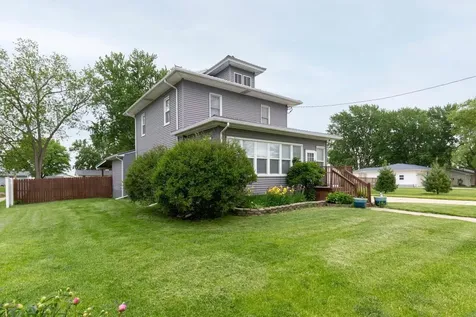 1245 Hawley Street Jesup IA 50648