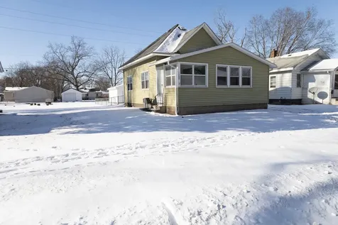 1133 Columbia Street Waterloo IA 50703
