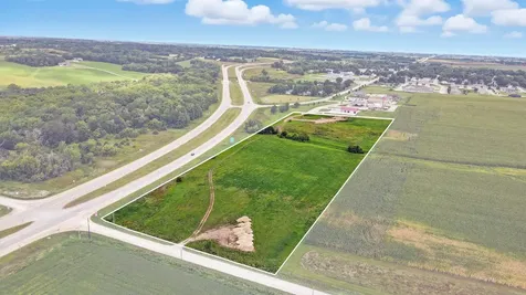 11.55 S Highway 63 Denver IA 50622