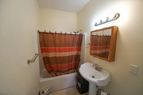515 2nd Avenue Ackley IA 50601