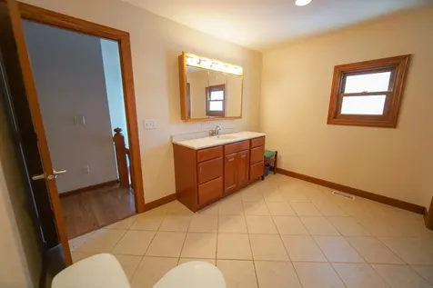 515 2nd Avenue Ackley IA 50601