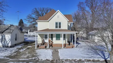 515 2nd Avenue Ackley IA 50601