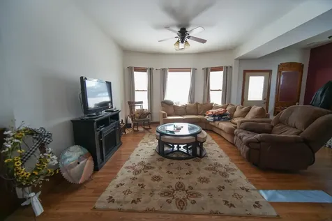515 2nd Avenue Ackley IA 50601
