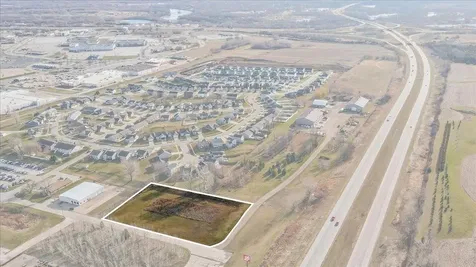 Alexandra Drive Waterloo IA 50701