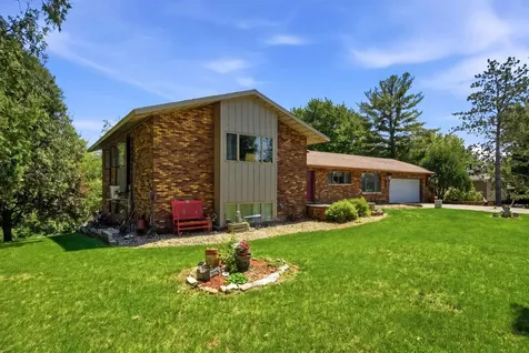607 Acre Street Guttenberg IA 52052