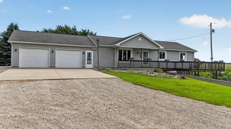 1147 230th Waverly IA 50677