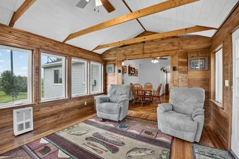 1147 230th Waverly IA 50677
