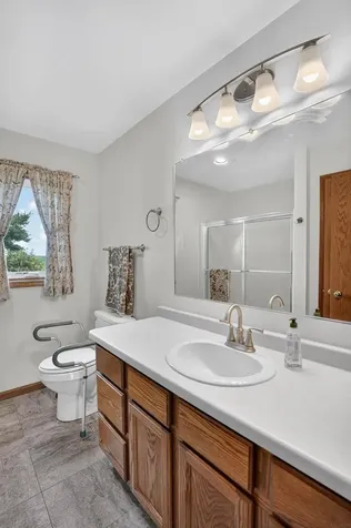 1147 230th Waverly IA 50677