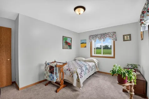 1147 230th Waverly IA 50677