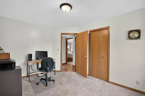 1147 230th Waverly IA 50677