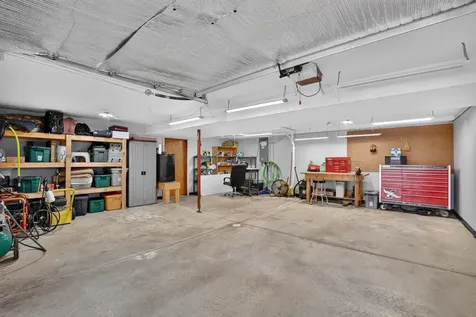 1147 230th Waverly IA 50677