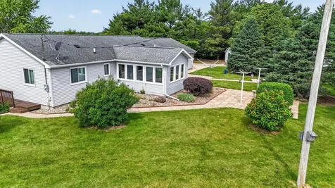 1147 230th Waverly IA 50677