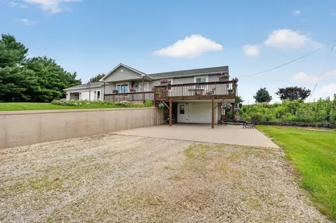 1147 230th Waverly IA 50677