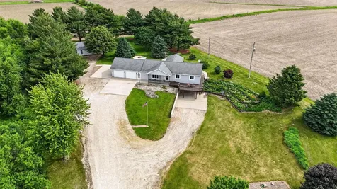 1147 230th Waverly IA 50677