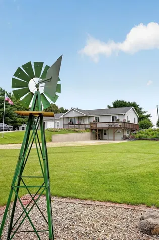 1147 230th Waverly IA 50677