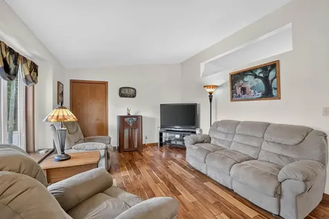 1147 230th Waverly IA 50677