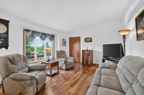 1147 230th Waverly IA 50677