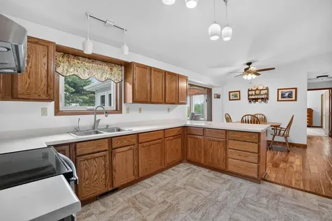 1147 230th Waverly IA 50677