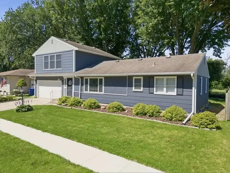 225 Charles Street Charles City IA 50616