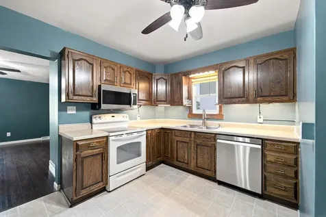 504 Walnut Street Cedar Falls IA 50613