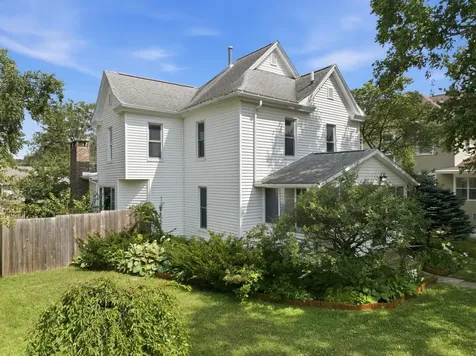 504 Walnut Street Cedar Falls IA 50613
