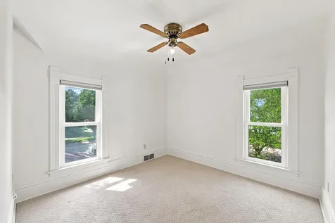 504 Walnut Street Cedar Falls IA 50613