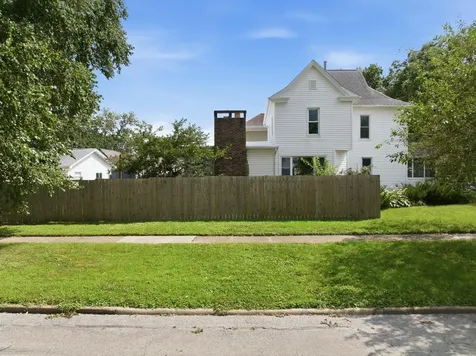 504 Walnut Street Cedar Falls IA 50613